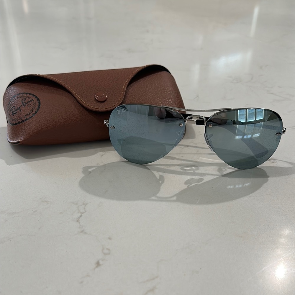 New Ray-Ban Silver Aviator Sunglasses with Brown Case